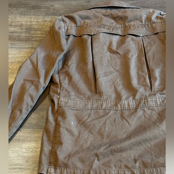 Men's J. Peterman Brown Multi-pocket Military/ Safari Style Jacket Size 40 - Picture 9 of 9